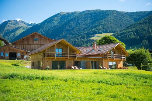Mair am Graben Farm Chalets — hotel in Terento