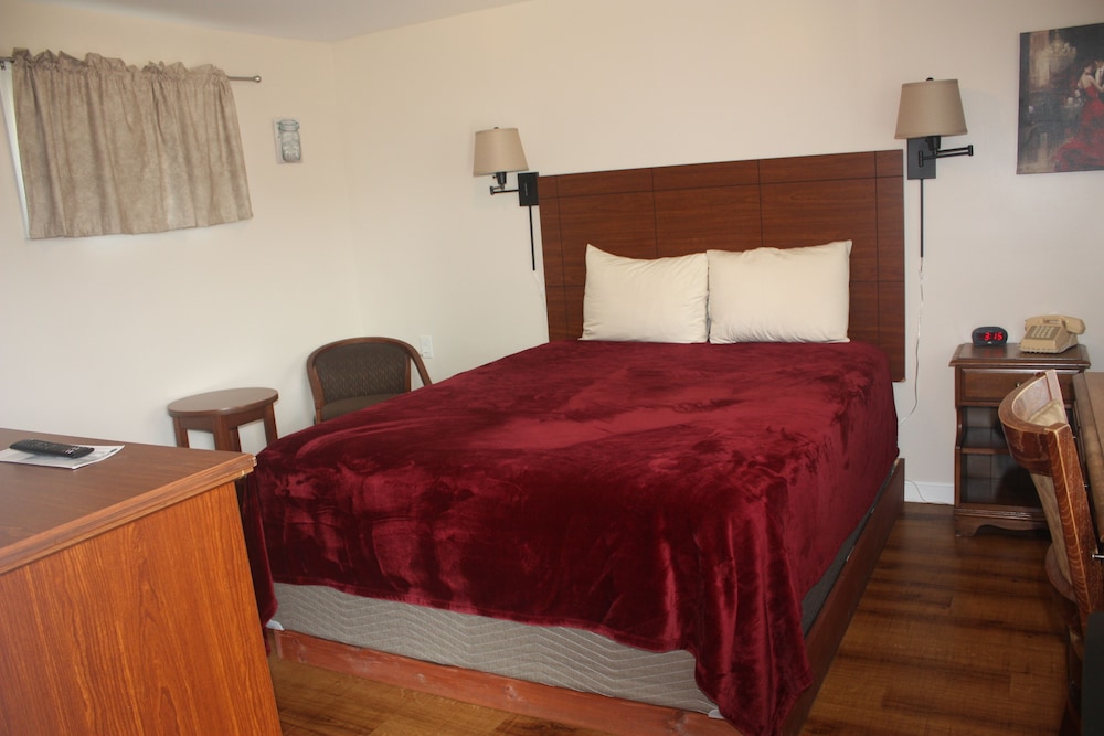 The Towne Motel - photo 37
