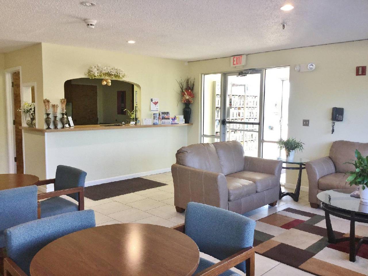 Americas Best Value Inn & Suites - photo 5