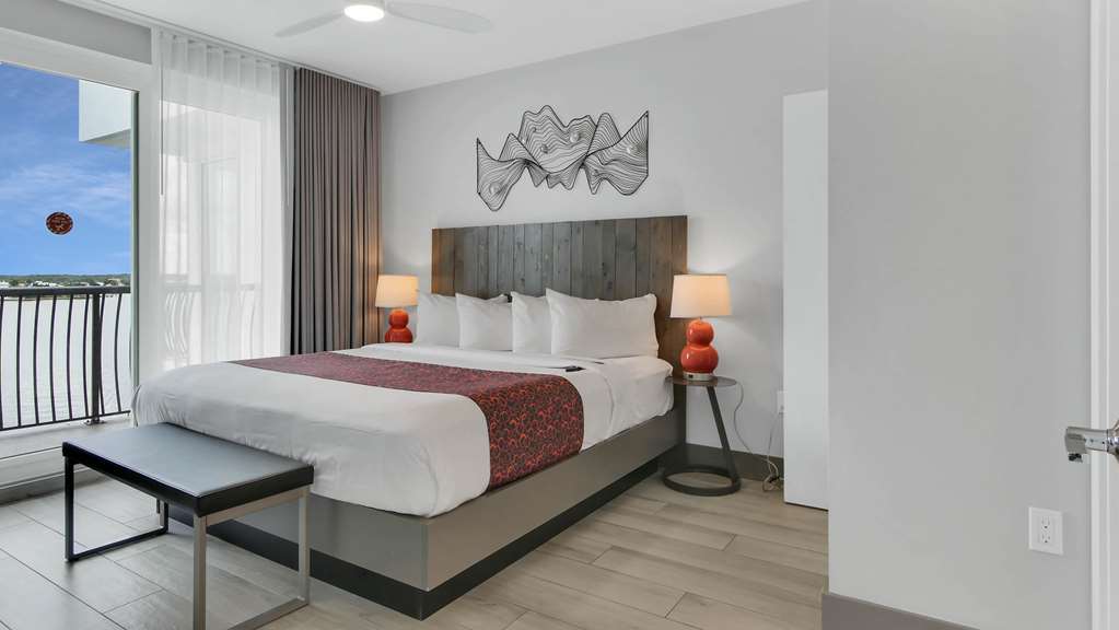FUSION Resort Waterfront Suites - photo 3