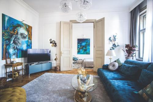 DolceVita 2 Bedroom Apartment — 4-Star Luxury Hotel in Budapest, Hungary
