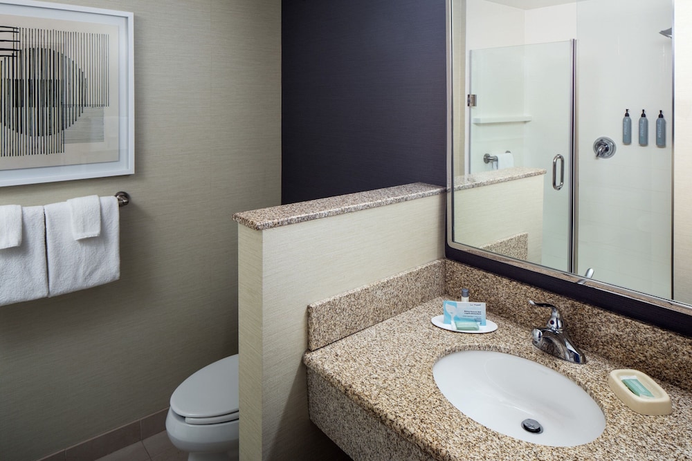 Courtyard by Marriott Charleston Downtown Civic Center - photo 19