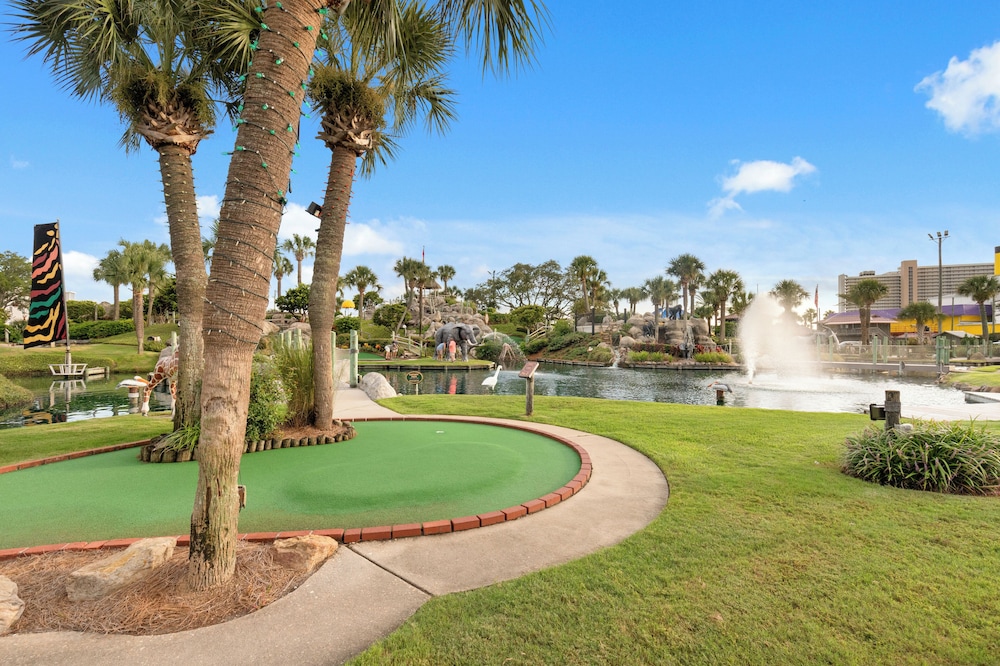 Luxury Gulf Front Property Directly on the Beach Sleeps 15 - photo 39