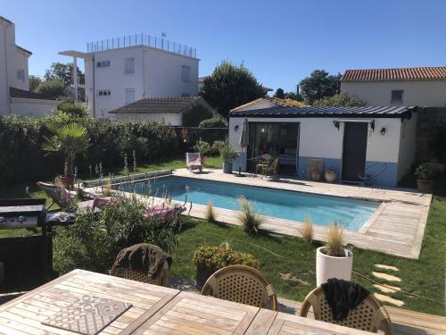 Havre de paix quartier du parc Royan meublé de tourisme classée 4 étoiles in Royan, France