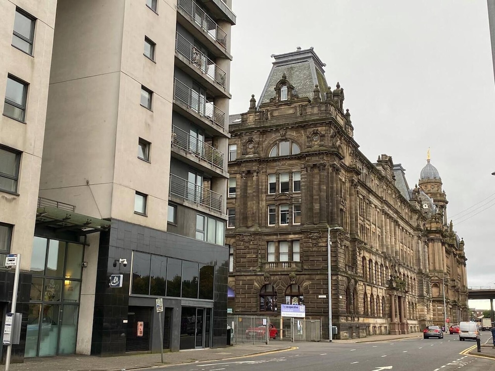 Remarkable 2 bed Apartment in Glasgow — 4-Star Luxury Hotel in Glasgow, United Kingdom