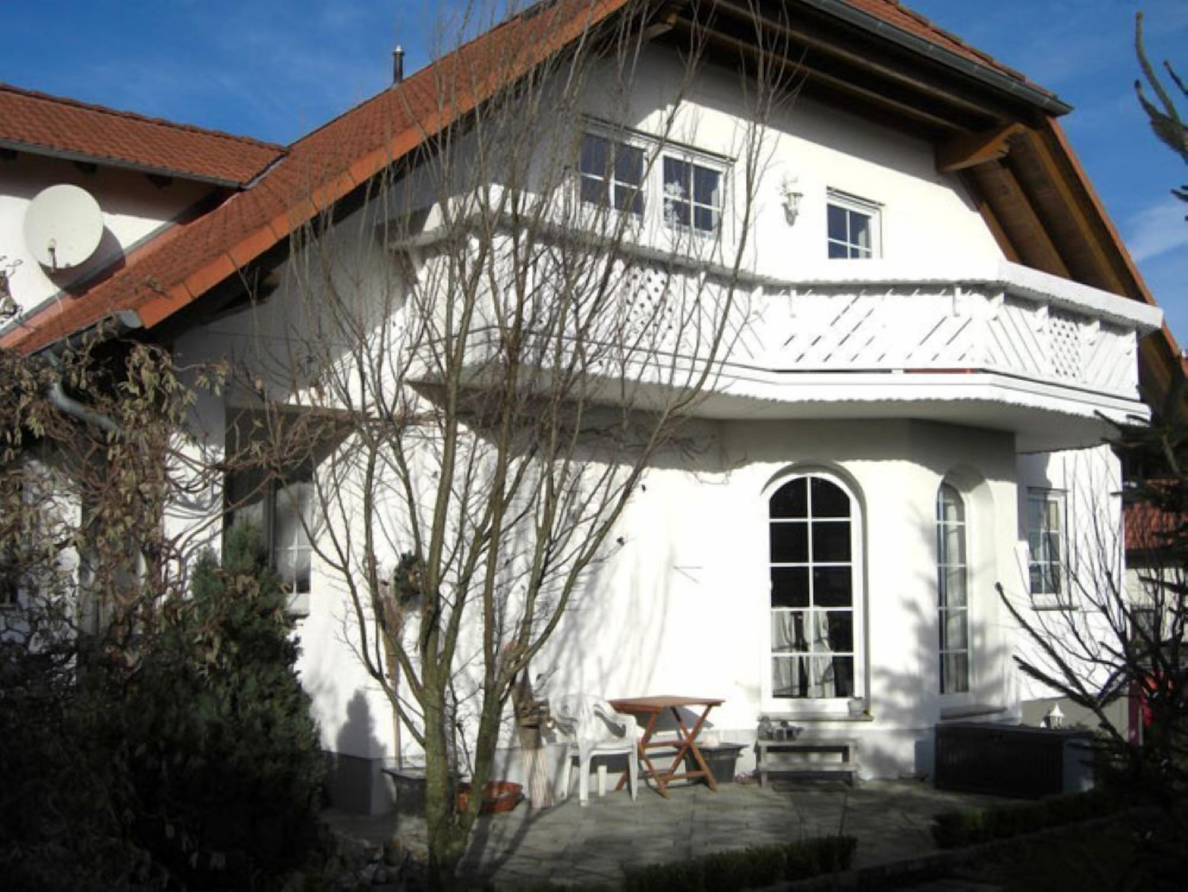 Appartement Am Goldberg — 4-Star Luxury Hotel in Goldbach, Germany