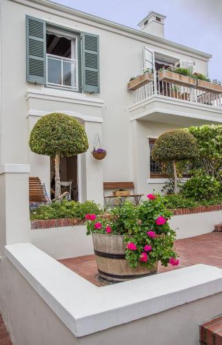 Charming Coastal Townhouse at The Majestic