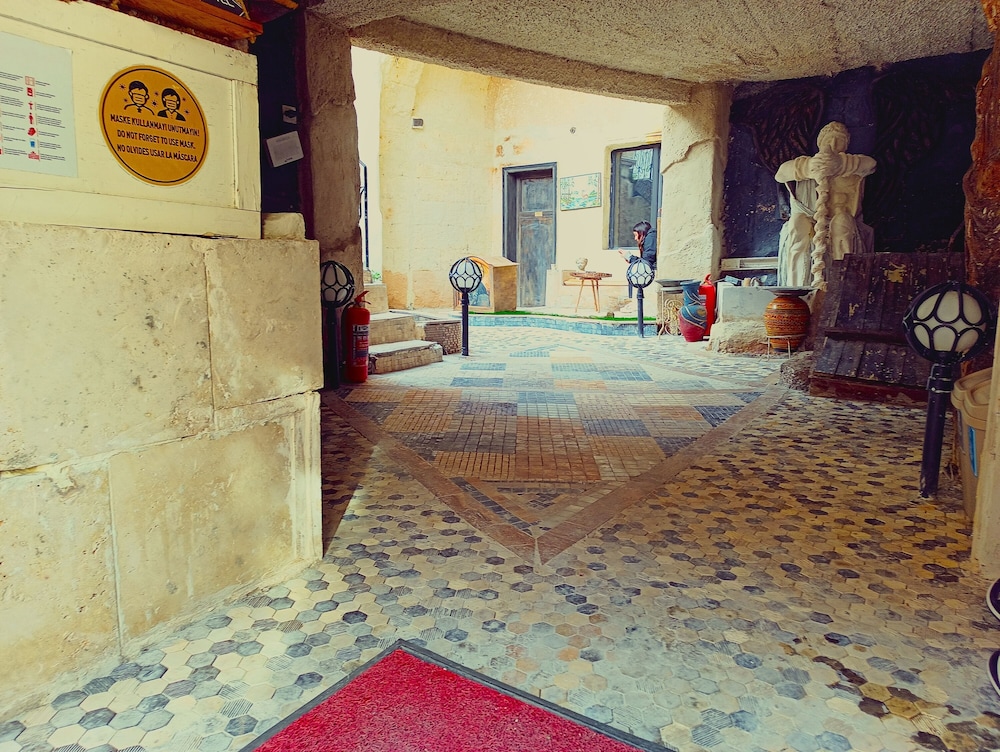Stone Age Mansion — Uerguep — photo 2