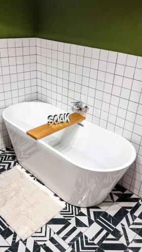 Sebastian`s stylish apartment in old town