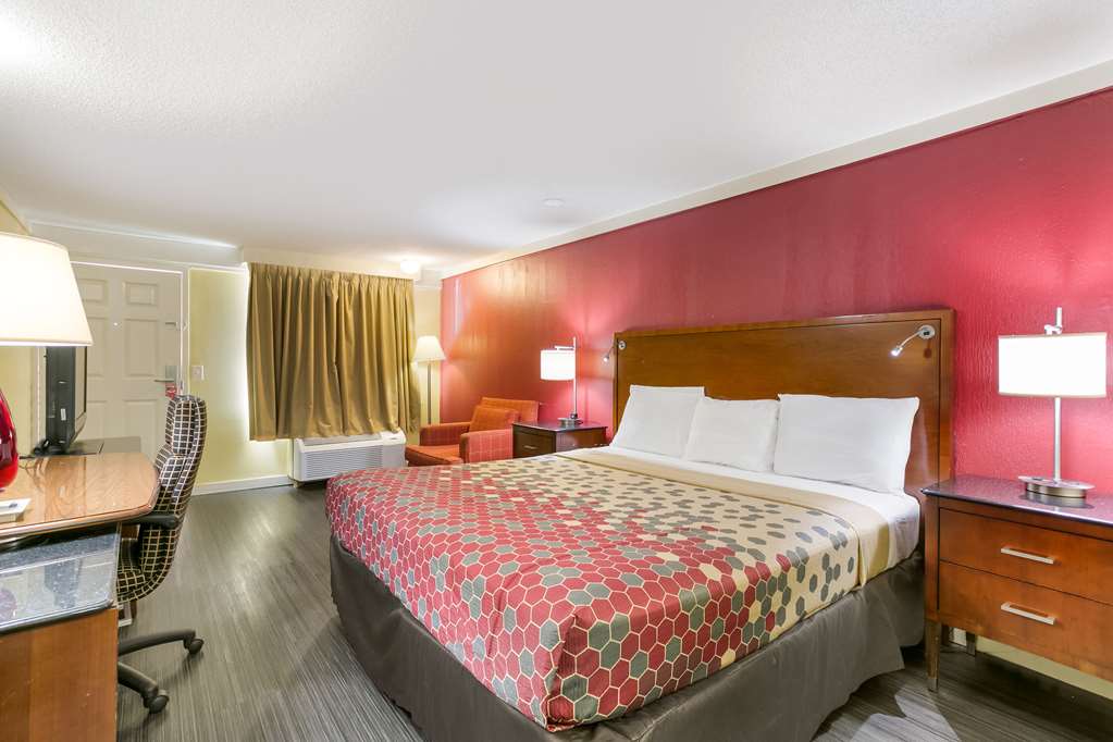 Econo Lodge Frederick I 70 - photo 18