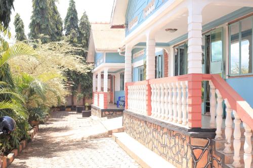 Emmas' Guest House — 4-Star Luxury Hotel in Kampala, Republic of Uganda