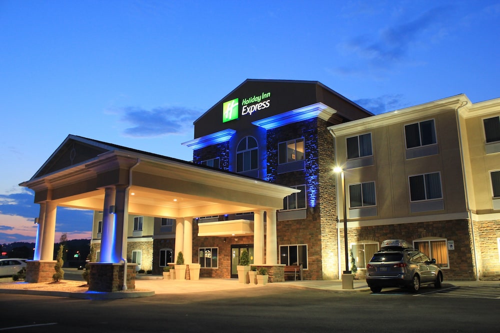 Holiday Inn Express & Suites Belle Vernon by IHG — hotel in Belle Vernon