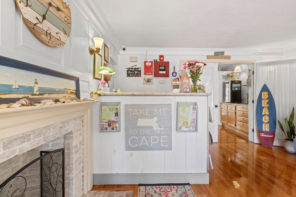 Eagle Wing Inn Cape Cod - photo 4