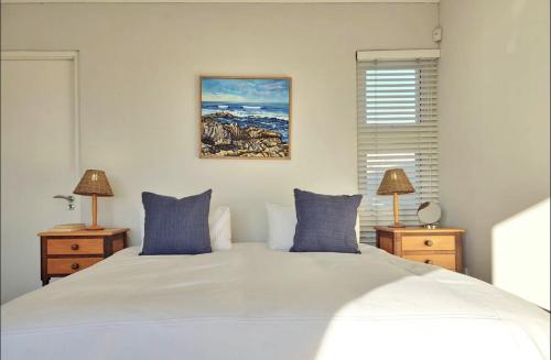 Azure Haven ocean views and tranquil sounds