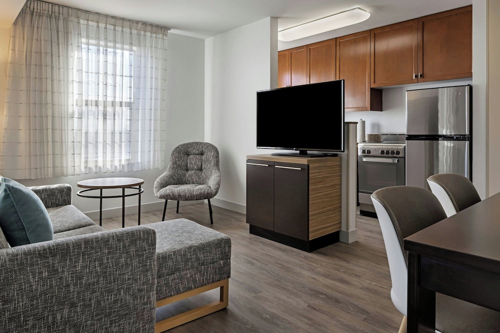 TownePlace Suites by Marriott Ontario Airport - photo 24
