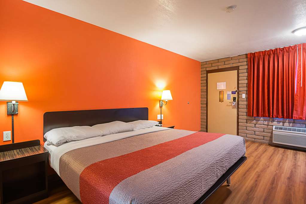 Motel 6 Safford AZ - photo 9