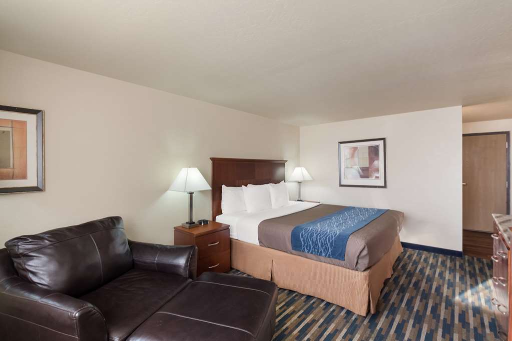 Rodeway Inn Fort Morgan - photo 19