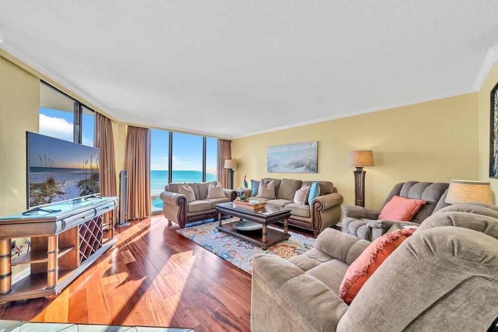 Edgewater Tower 1 411 - photo 18