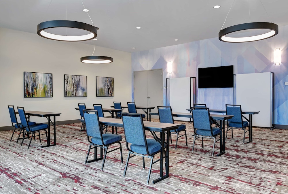 Hilton Garden Inn Madison Huntsville Airport - photo 44