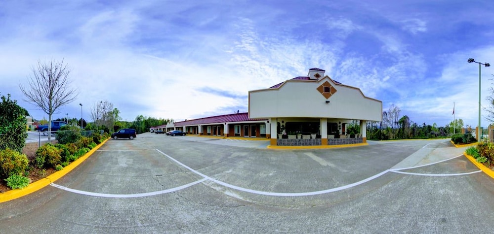 Dahlonega Mountain Inn - photo 18