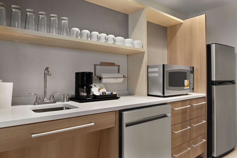 Home2 Suites by Hilton Brooklyn Park Minneapolis - photo 13