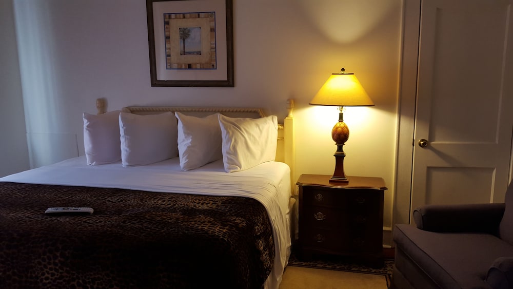 Putnam Lodge Hotel and Spa - photo 8