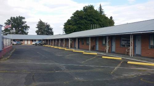Eight Bar B Motel — hotel in Boulder City