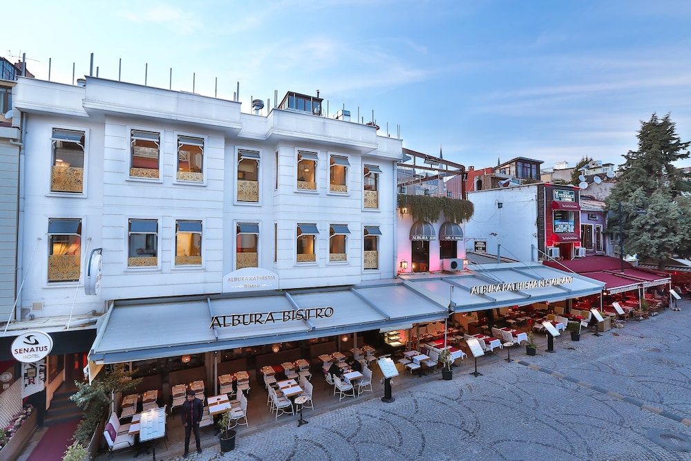 Senatus Hotel Special Class