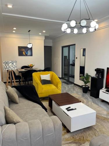 Executive Fully Furnished Apartments With Luxurious Facilities Which Features A Breathtaking City Views And Close Proximity To Major Shopping Malls Thus Offering A High End Lifestyle