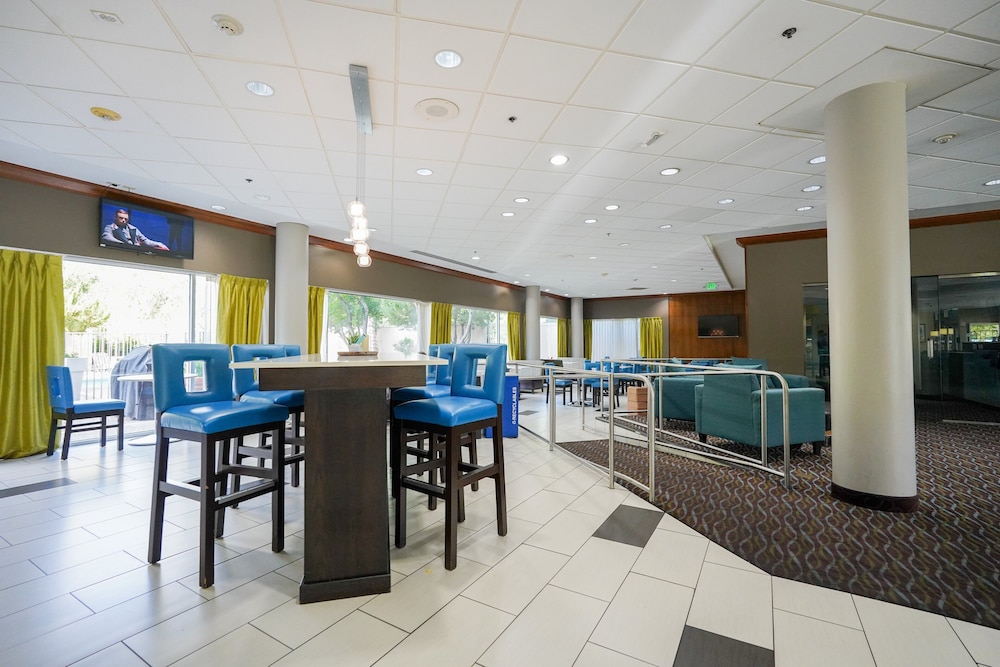 Holiday Inn Express Boise University Area by IHG - photo 73