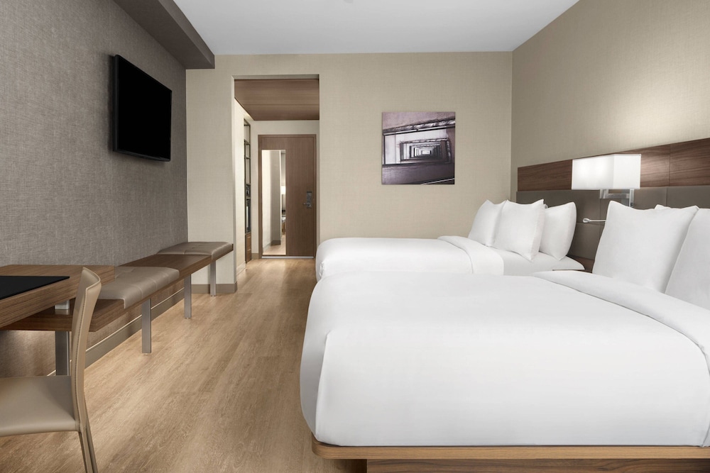 AC Hotel by Marriott Fort Lauderdale Sawgrass Mills Sunrise - photo 22