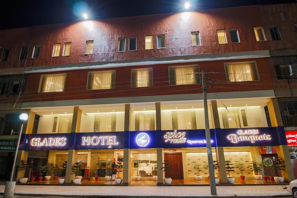 Glades Hotel in Mohali, India