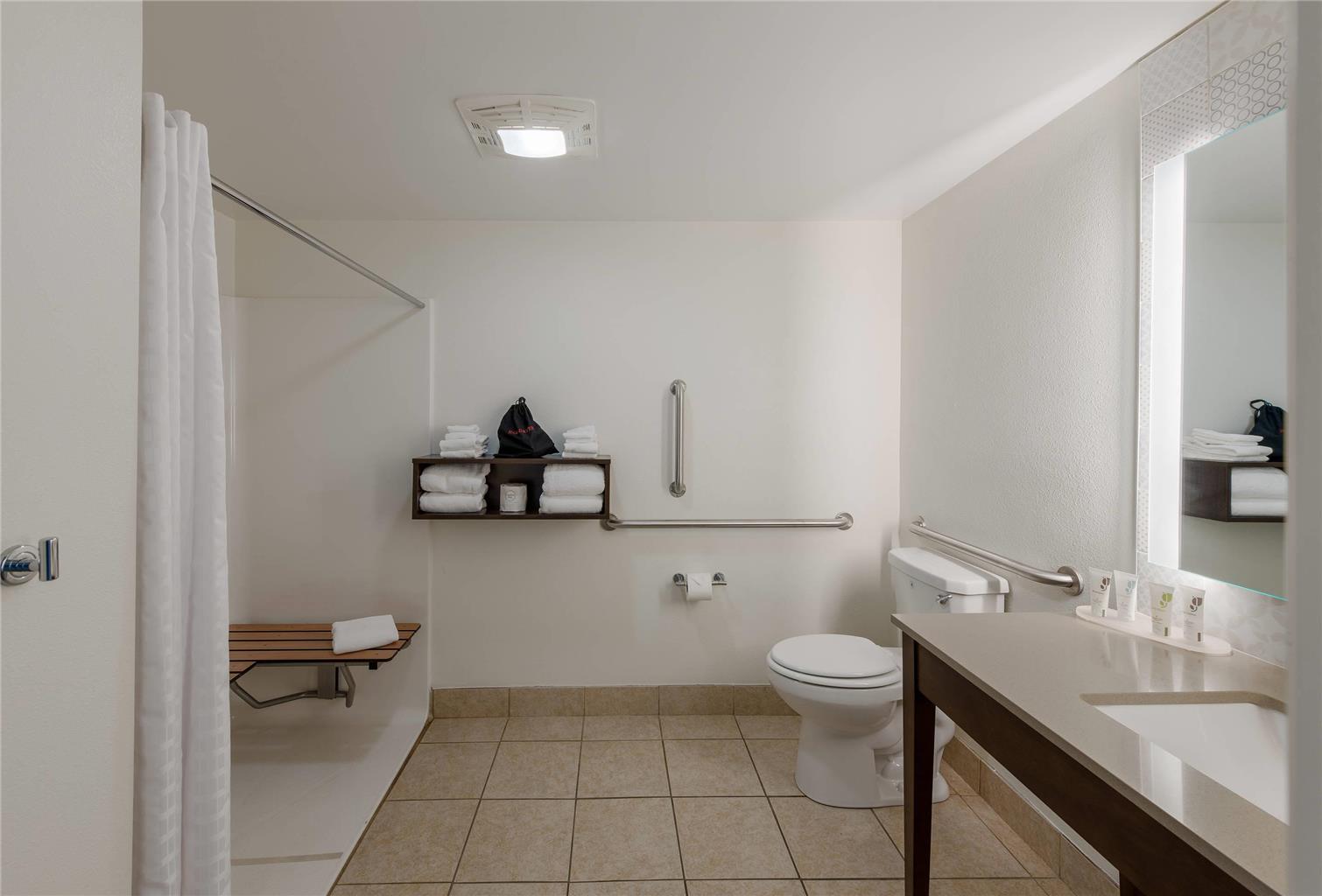Country Inn & Suites by Radisson Findlay OH - photo 45