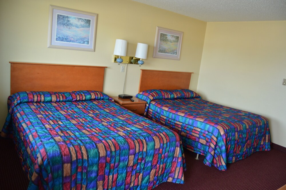 Midway Motel - photo 3