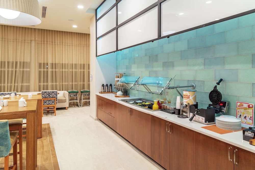Hilton Garden Inn Tampa Wesley Chapel FL - photo 34