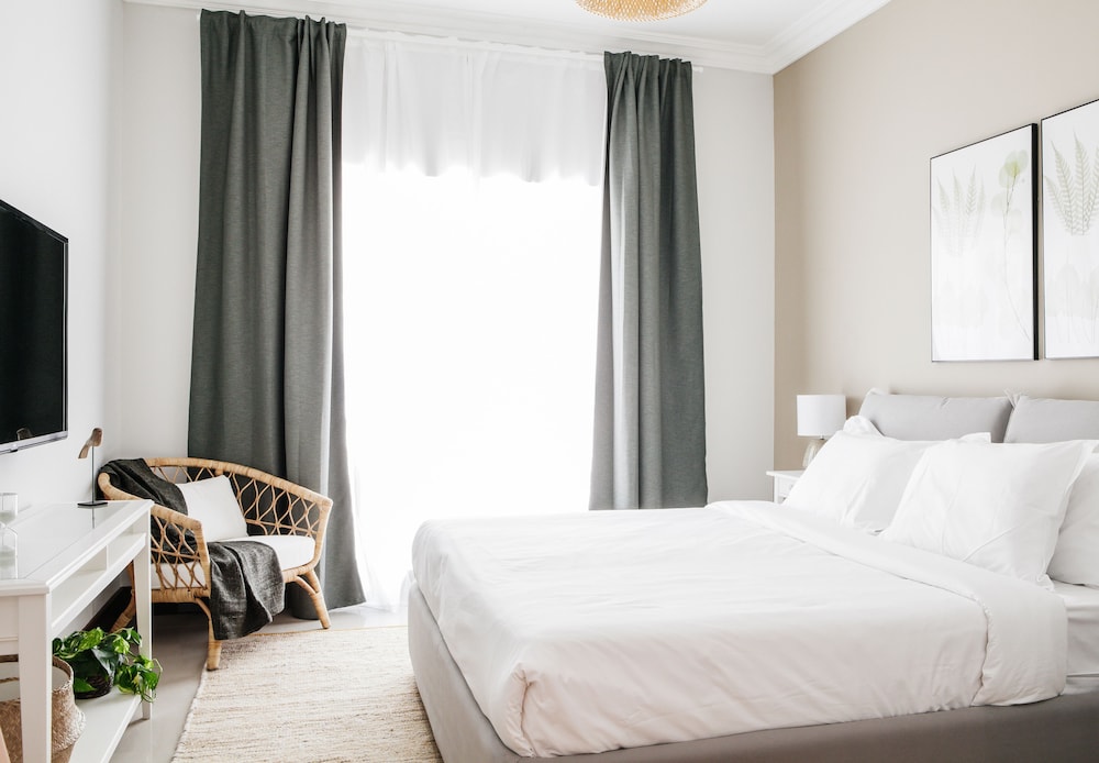 Fantastay Golden Mile — 4-Star Luxury Hotel in Dubai, United Arab Emirates