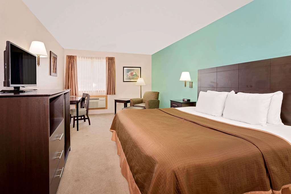 Howard Johnson by Wyndham Gothenburg - photo 10