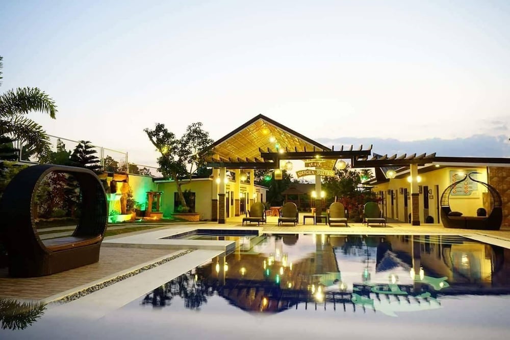 A&A Garden Suites — hotel in Amadeo