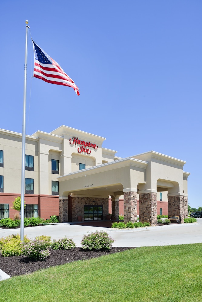 Hampton Inn Clinton IA - photo 55
