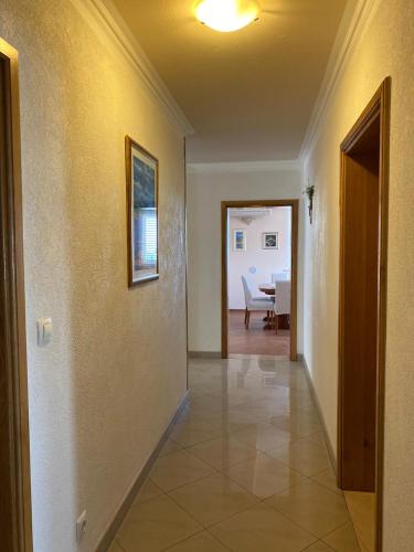 Nautical Sunset Apartment free parking