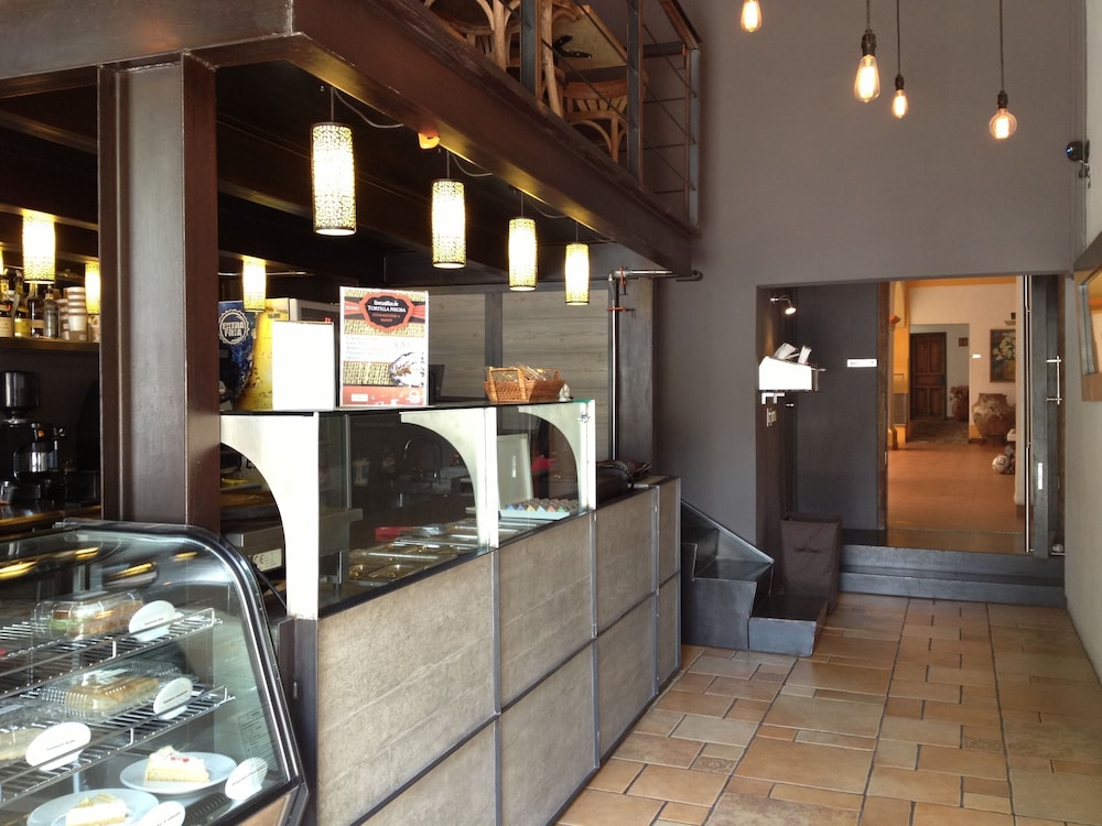 Coffee shop