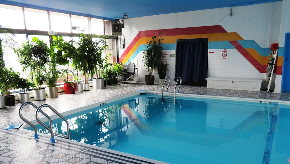 Skyline Hotel - photo 29