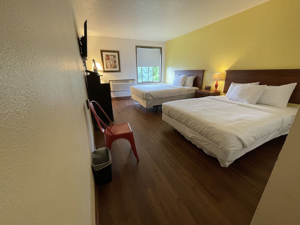 Sunnyside Inn & Suites - photo 28