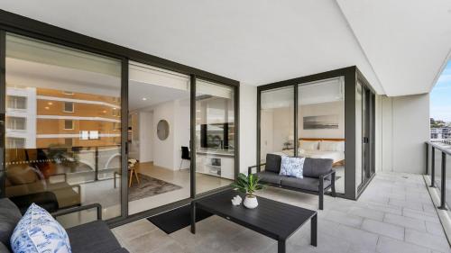 405 Pine Tree Short Walk To Beach Accom Holidays in Terrigal, Australia