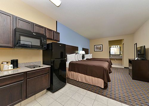 Quality Inn & Suites Carrizo Springs North - photo 7