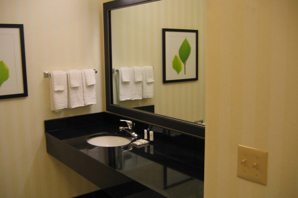 Fairfield Inn & Suites Jacksonville West Chaffee Point - photo 6