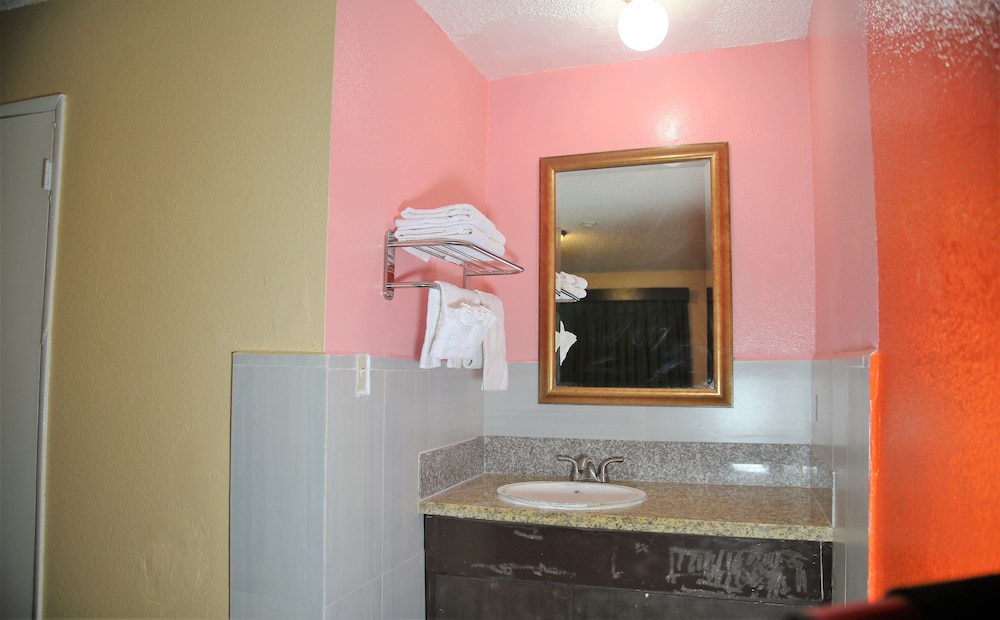 4 Star Motel - photo 20