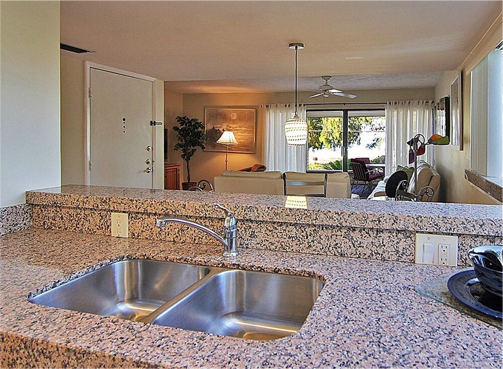 Bird's Nest Beach Townhomes - photo 7