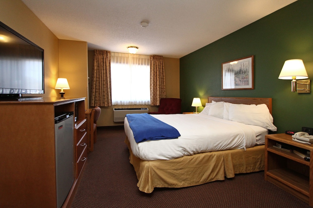 New Victorian Inn and Suites - photo 18