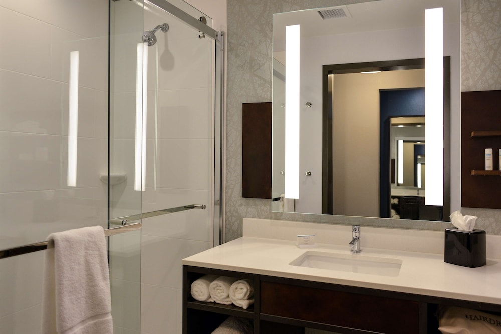 Hilton Garden Inn Louisville Mall of St. Matthews - photo 24